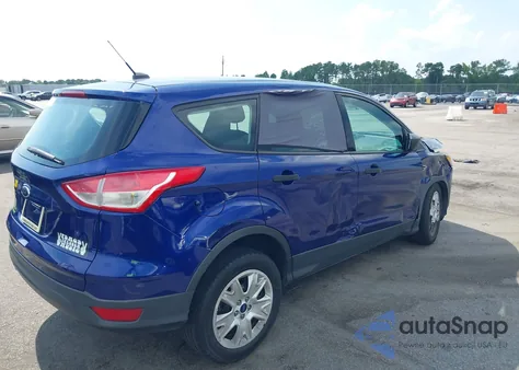 2016 Ford Escape S z USA, uszkodzony, nr VIN 1FMCU0F7XGUB88076